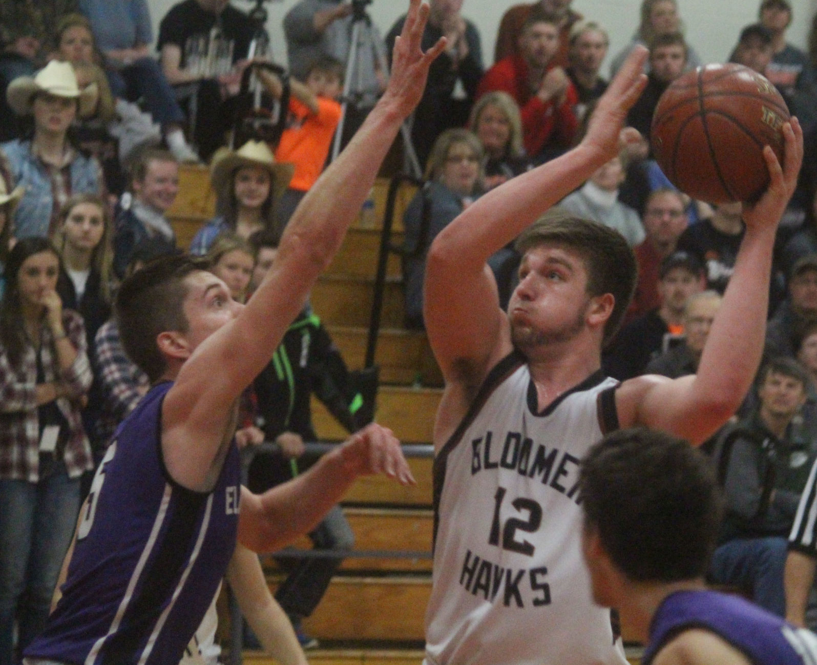 Ellsworth at Bloomer boys basketball 3-3-18